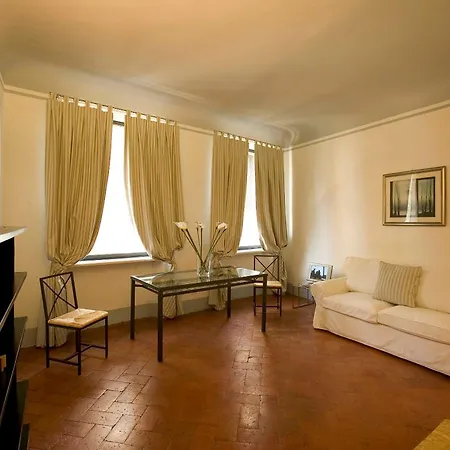 Palazzo Bianchini Luxury Apartment