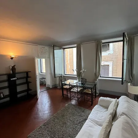 Palazzo Bianchini Luxury Apartment