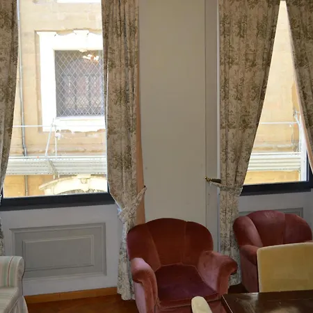 Palazzo Bianchini Luxury Apartment Florence